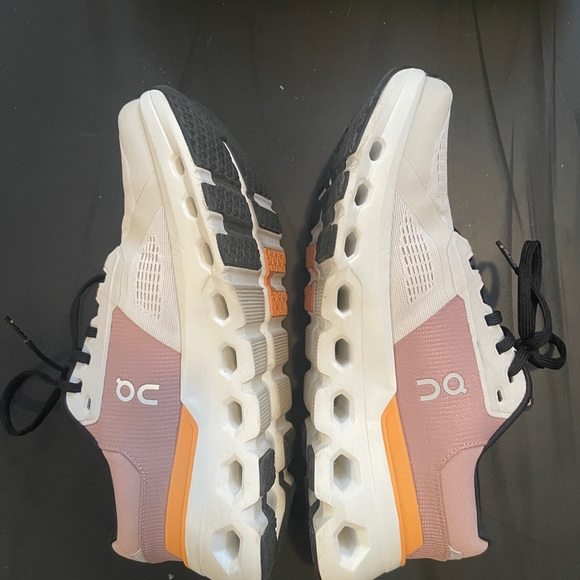 On Women's Cloudrunner 2 Running Shoes - Picture 5 of 7